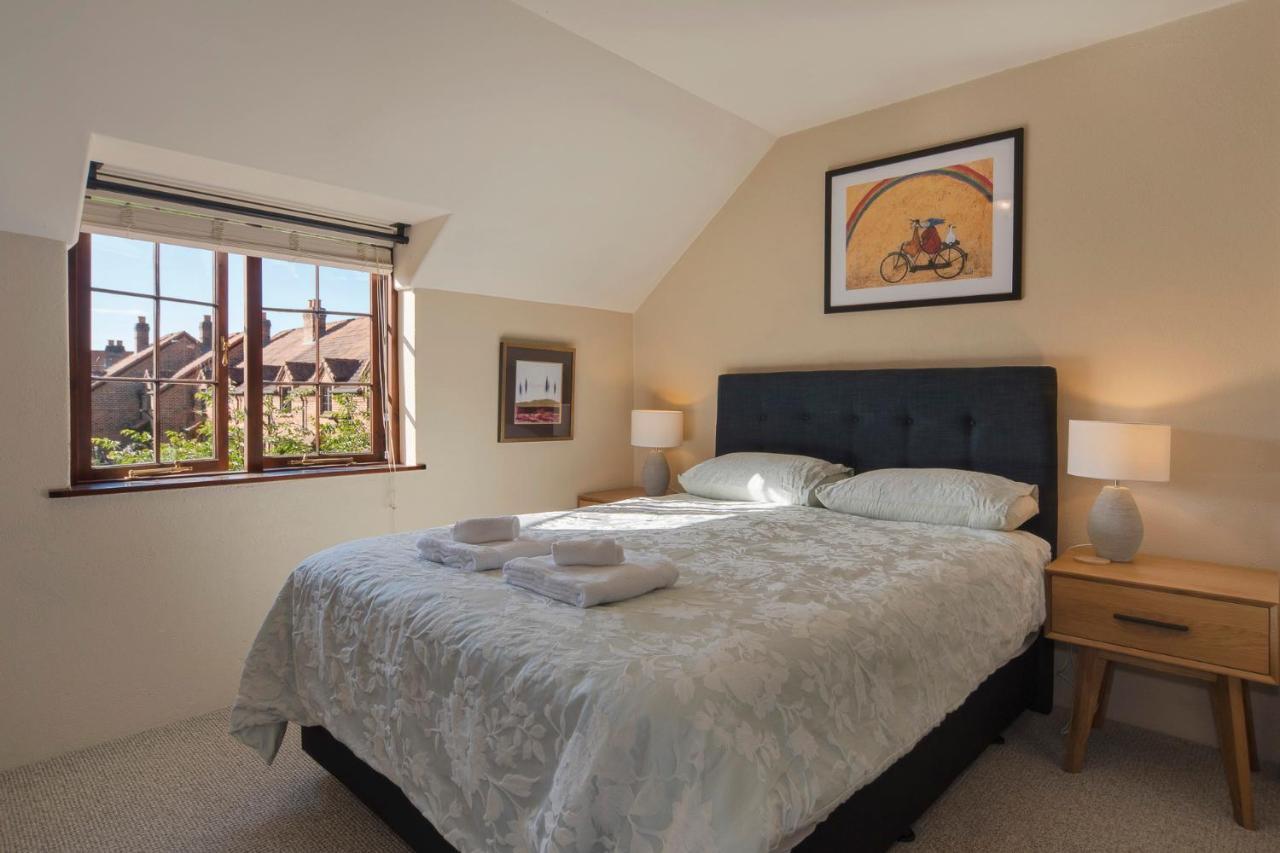 The Village Green Apartment Nelson Extérieur photo